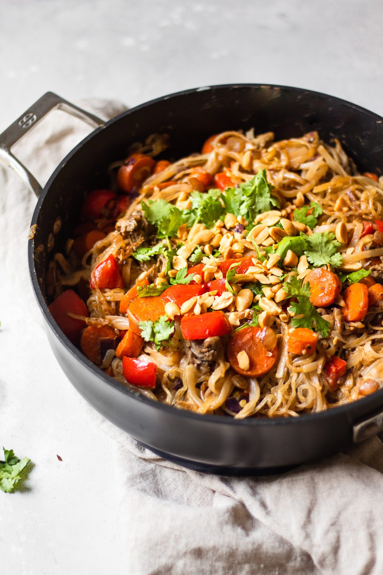 vegan-pad-thai-with-peanut-sauce