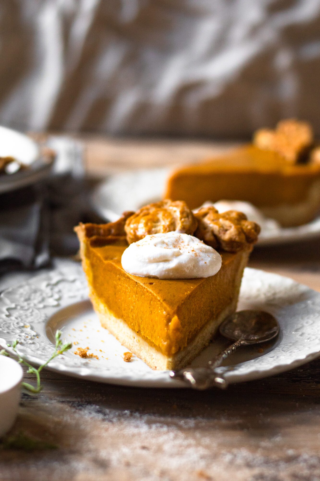 slice of paleo vegan pumpkin pie