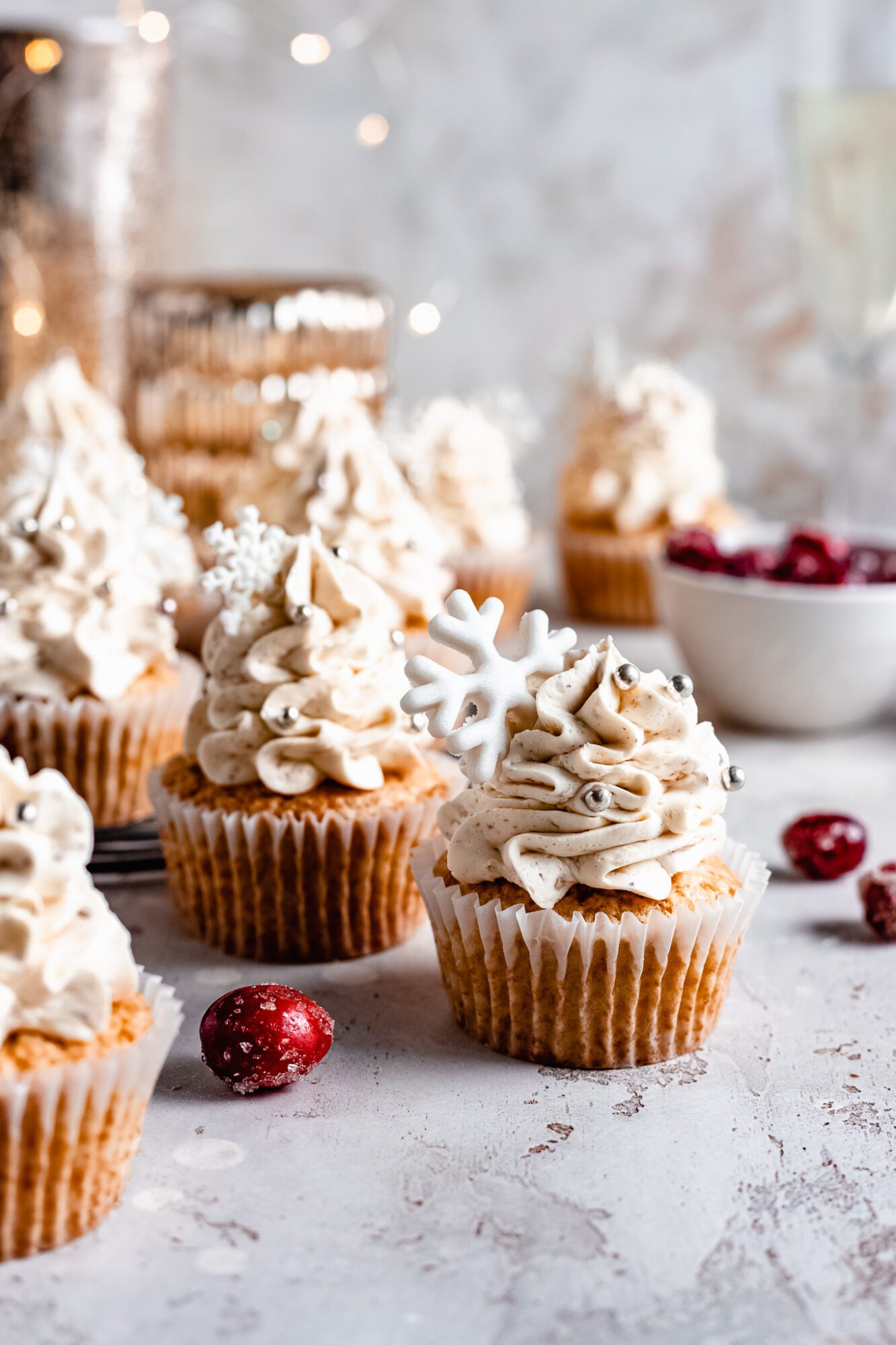 Incredibly Vegan Champagne Cupcakes (New Year's Eve Cupcakes!) | The