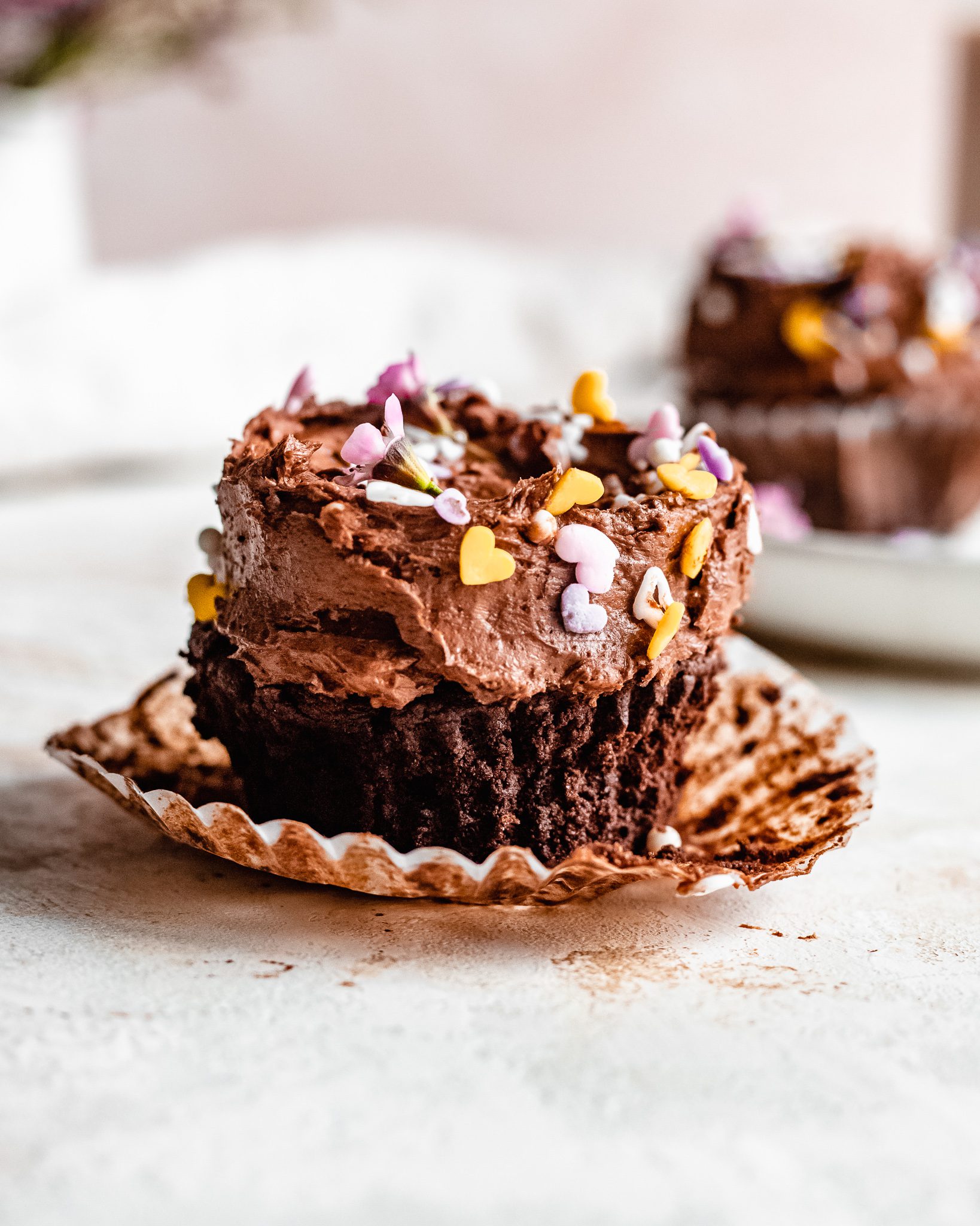 Super Moist Small Batch Chocolate Cupcakes (Vegan + Gluten Free) | The  Banana Diaries