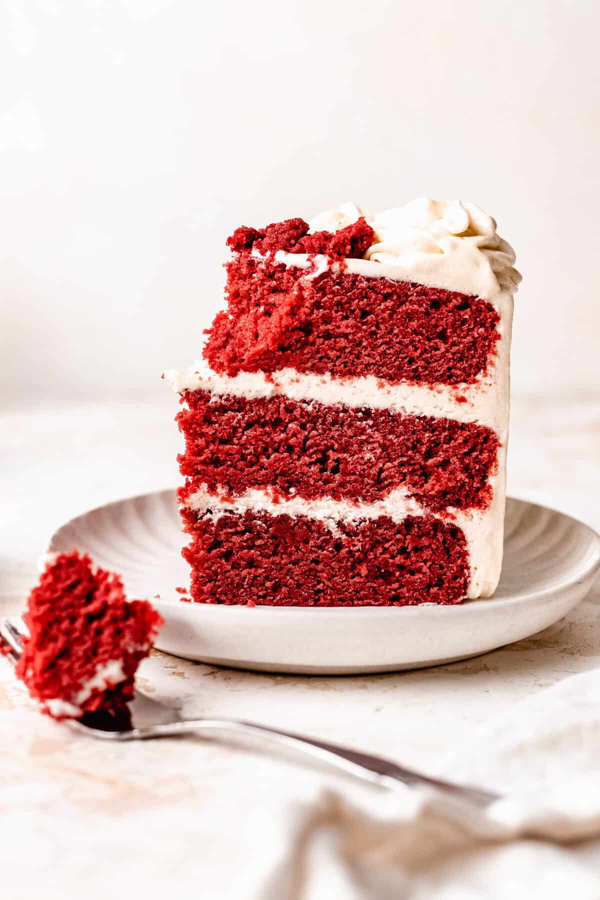Best Ever Vegan Red Velvet Cake with Cream Cheese Frosting | The Banana ...