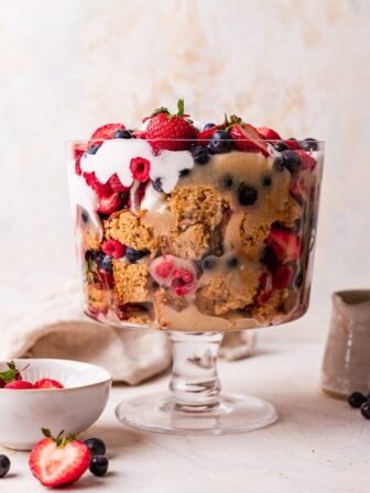 Simple & Easy Lemon Berry Vegan Trifle Recipe