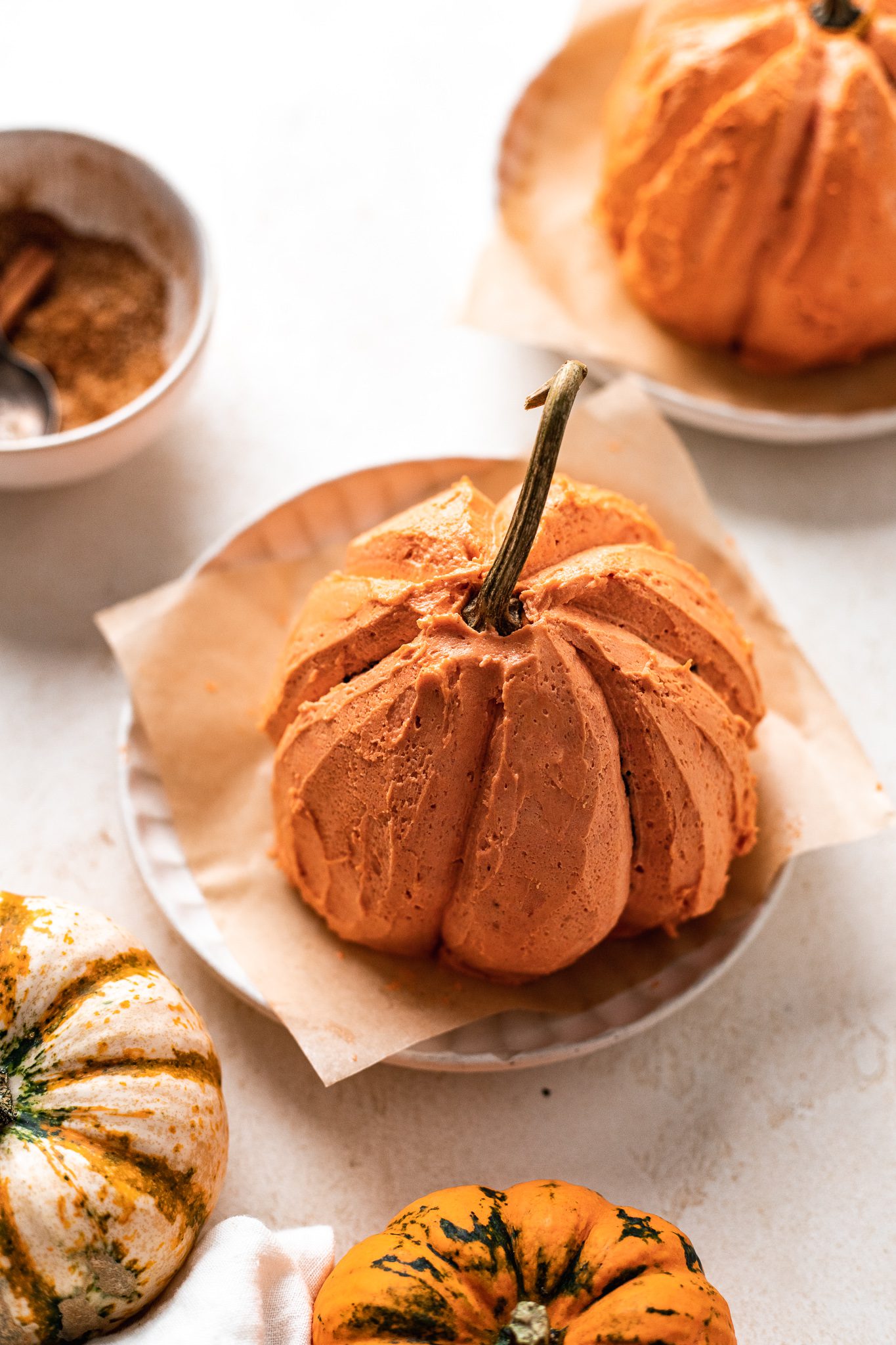 Mini Bundt Cake Pan Pumpkins