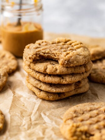 Easy Chewy & Soft Vegan Peanut Butter Cookies