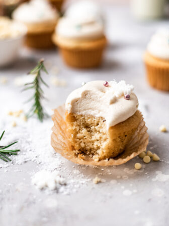 Vegan White Chocolate Cupcakes
