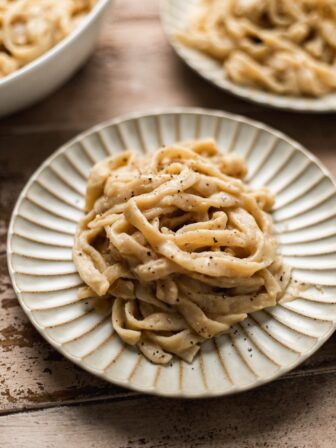 Creamy Vegan Cacio e Pepe (nut free)