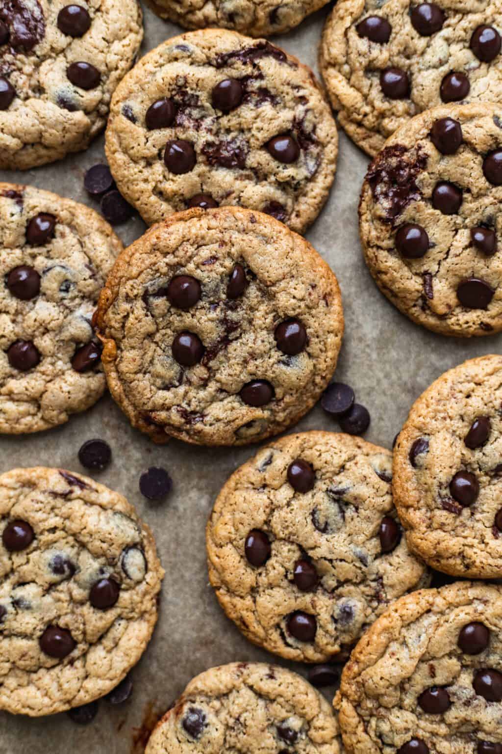 BEST Vegan Gluten Free Chocolate Chip Cookies (Oat flour!) | The Banana ...