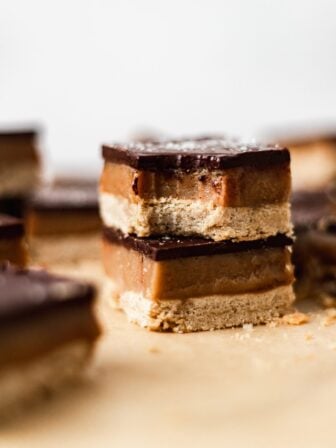 BEST Vegan Millionaire Shortbread (Gluten Free!)