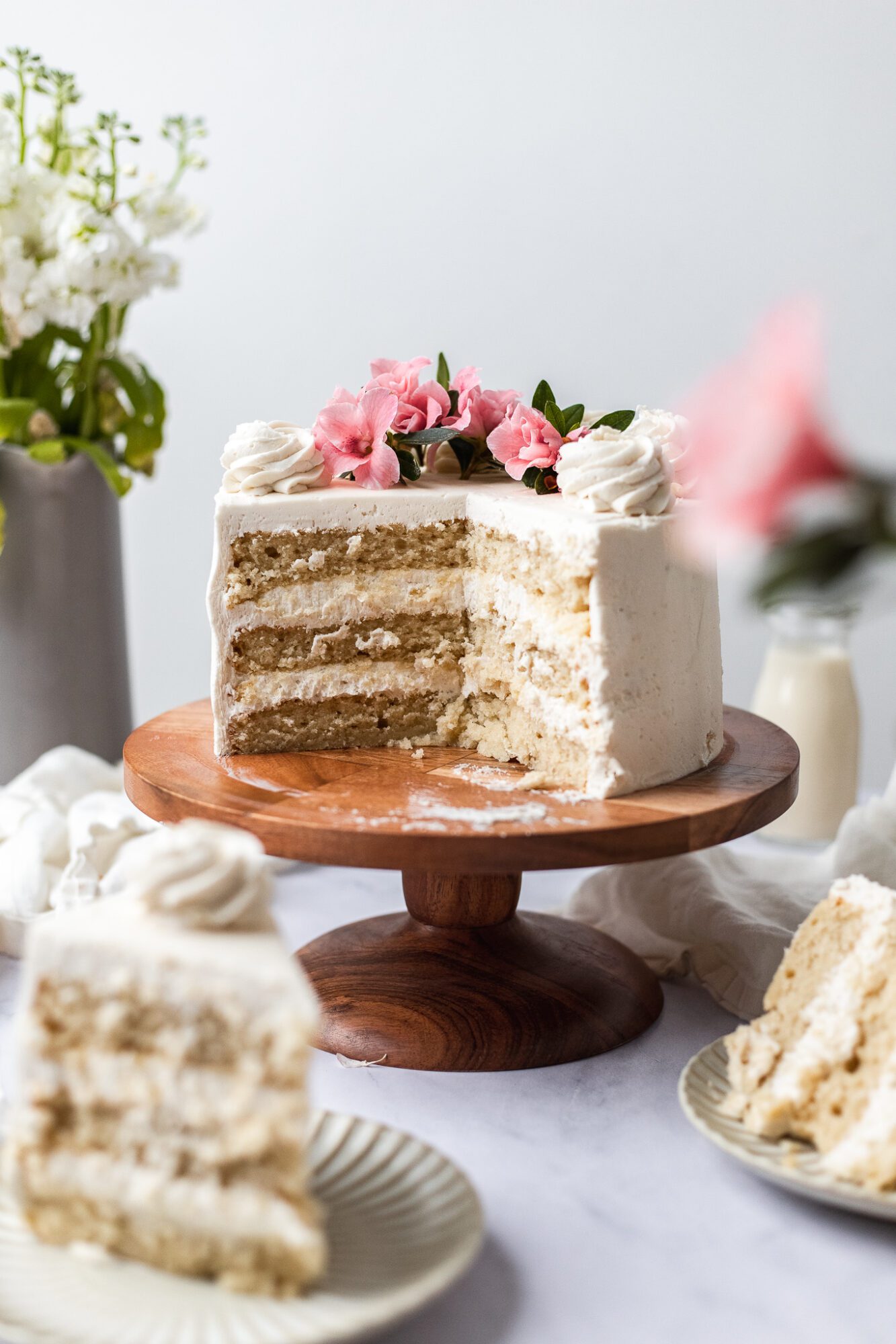 35+ BEST Vegan Cake Recipes (For All Eaters!!) | The Banana Diaries