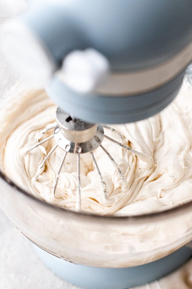 How To Make PIPEABLE Vegan Cream Cheese Frosting (Finally!) The