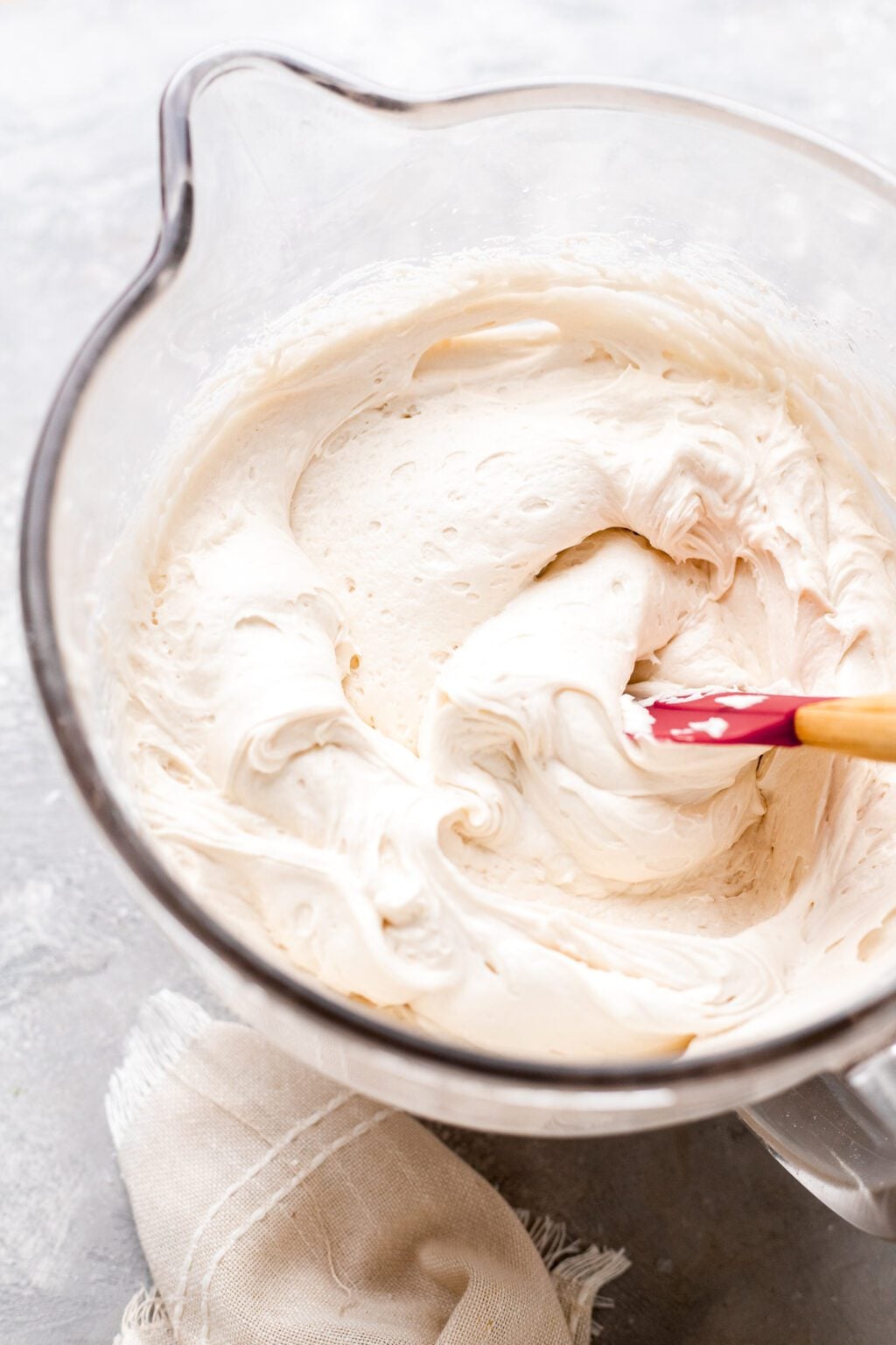 How To Make PIPEABLE Vegan Cream Cheese Frosting (Finally!) The