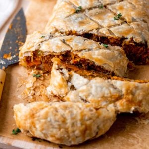 Buttery Herbed Vegan Wellington Recipe (Simple and Delicious!) Vegan Wellington