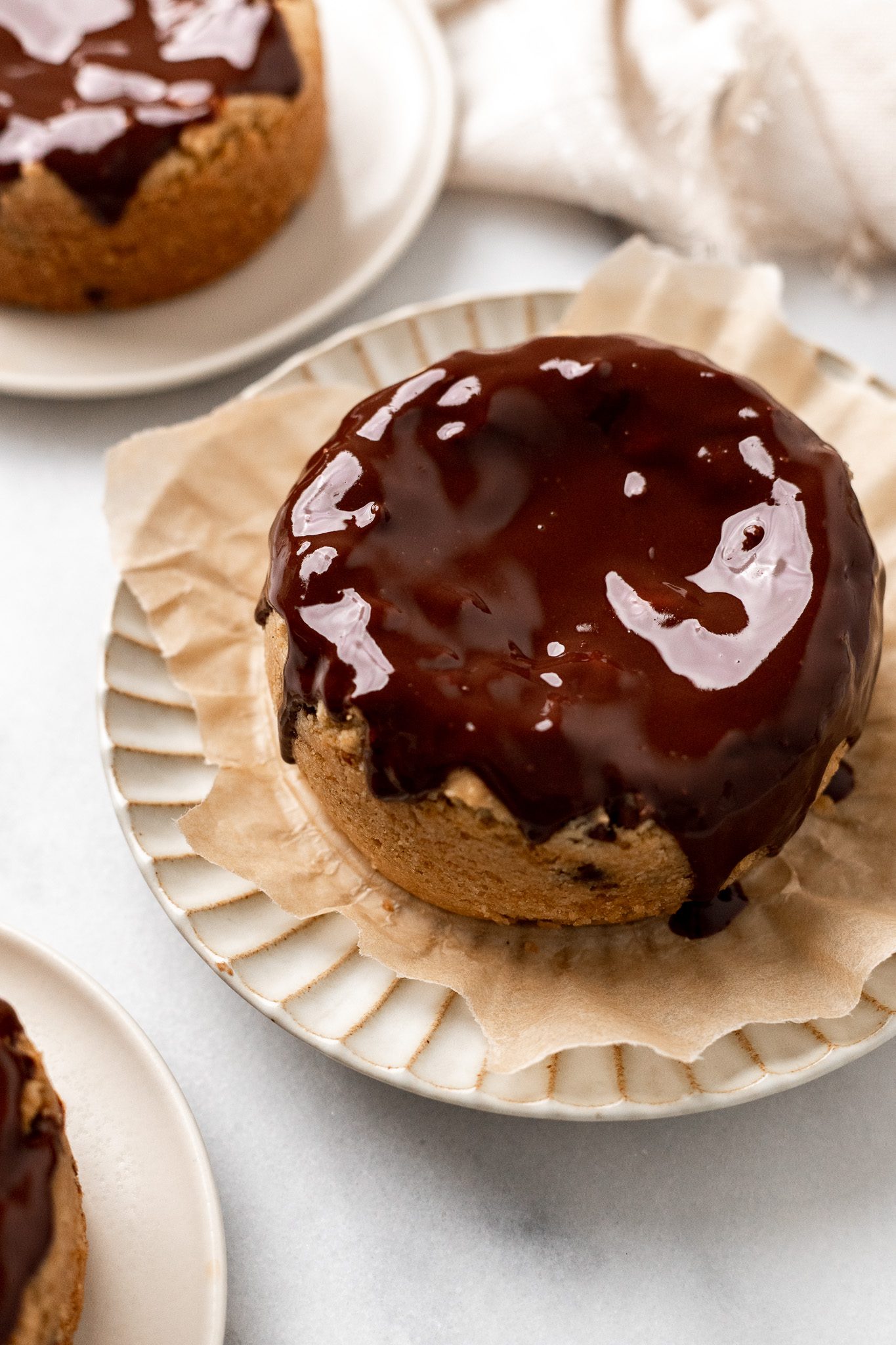 Molten Mini Vegan Chocolate Chip Cookie Cakes with Ganache Frosting (No