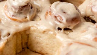 Soft & Fluffy Easy Vegan Cinnamon Rolls (Overnight Option) | The ...