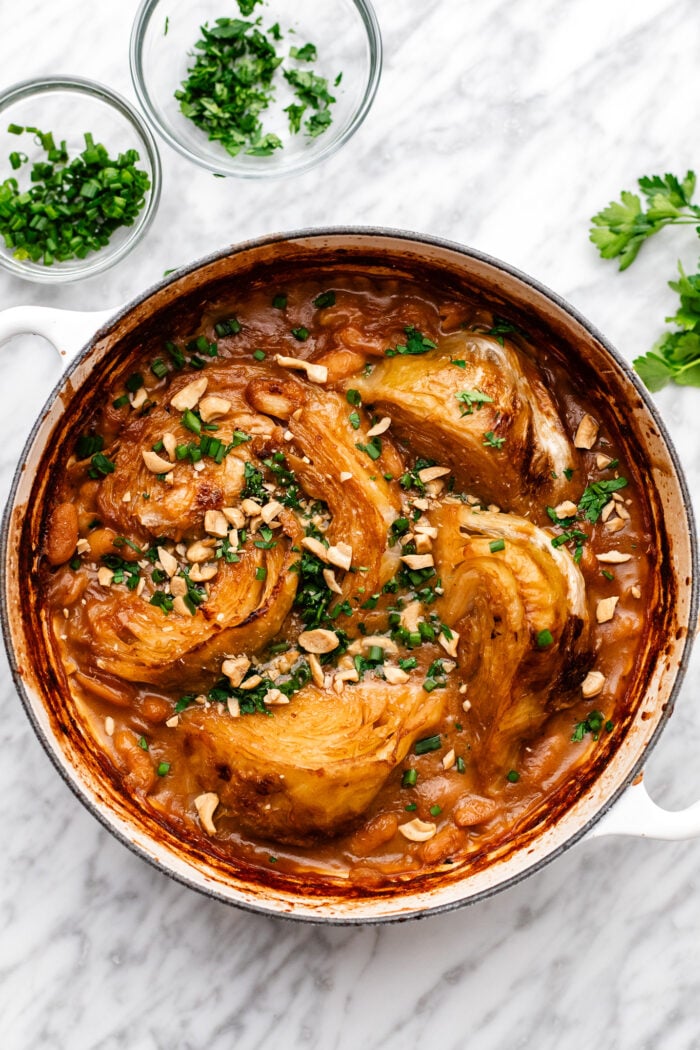 braised cabbage ready to serve