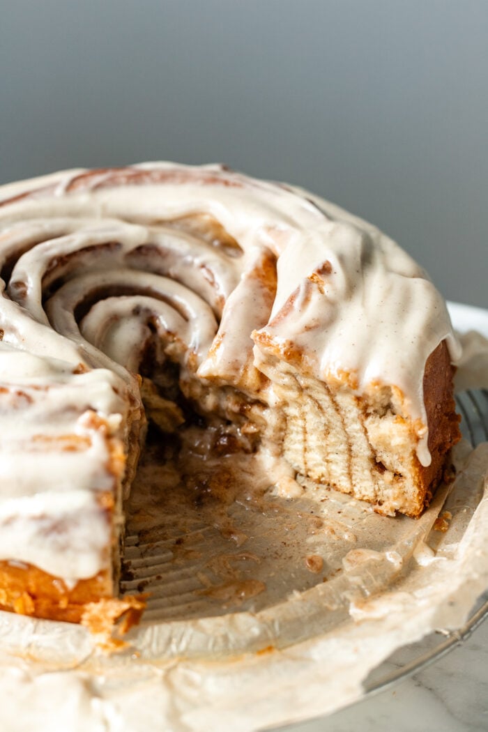 sliced cinnamon roll cake