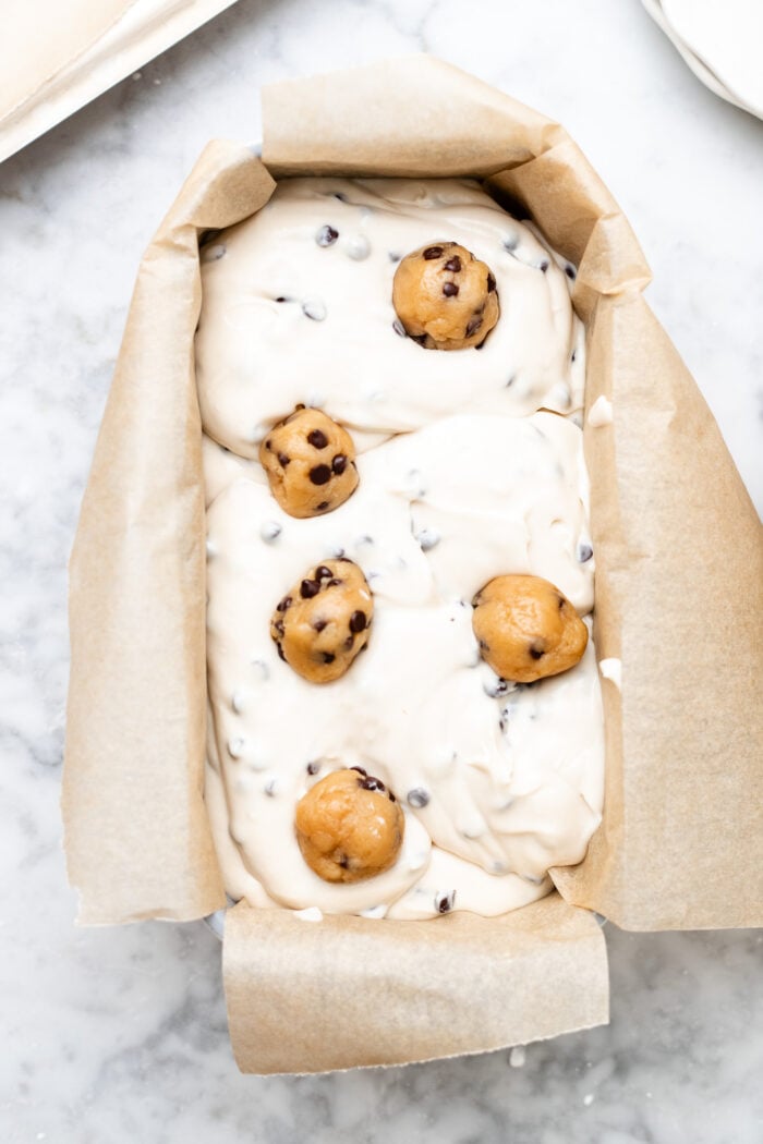assembling the cookie dough cheesecake