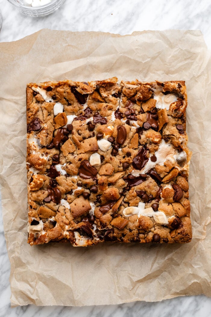 baked cookie bars