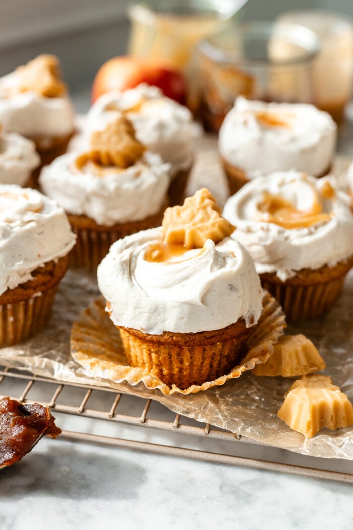 frosted vegan apple cider cupcakes