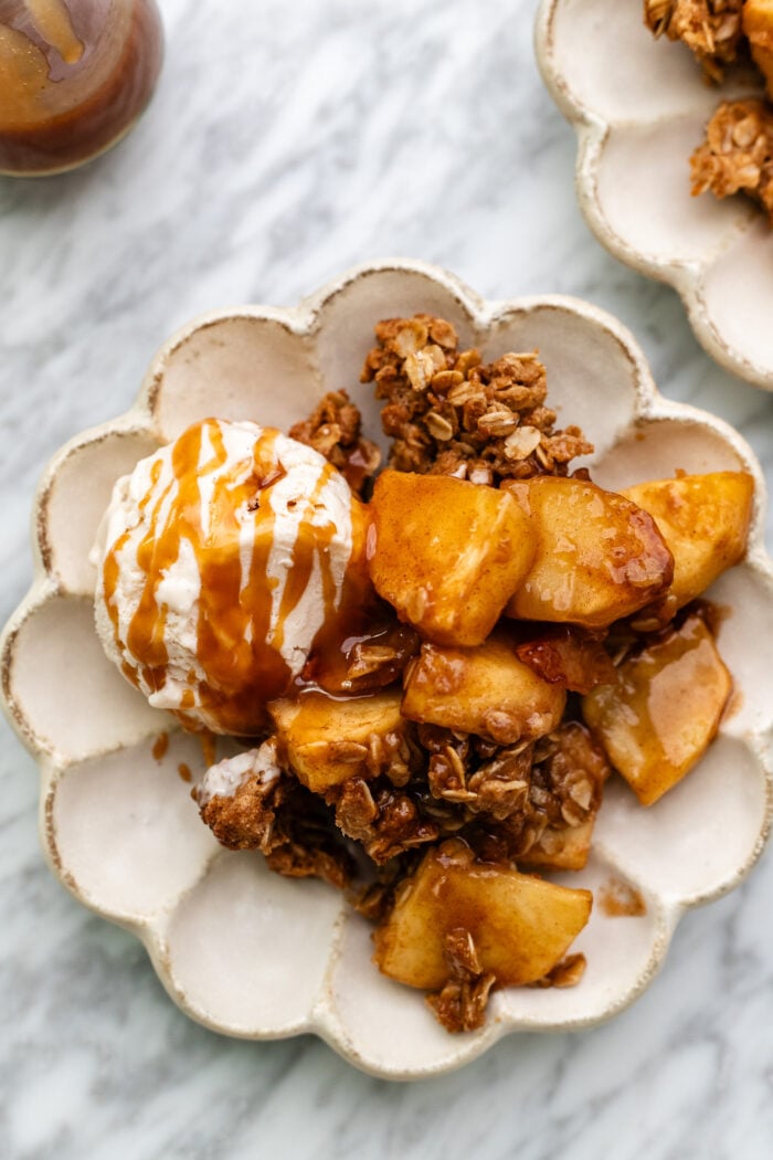 plate of vegan apple crisp