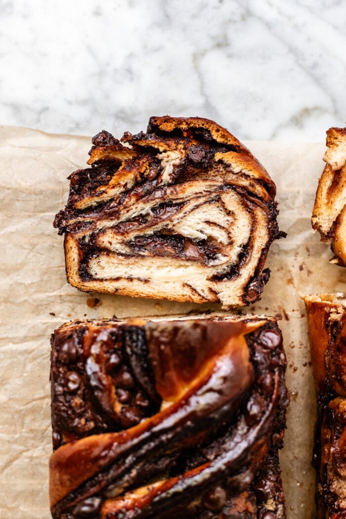 sliced nutella babka