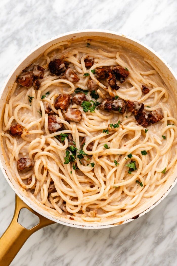 finishing the vegan carbonara