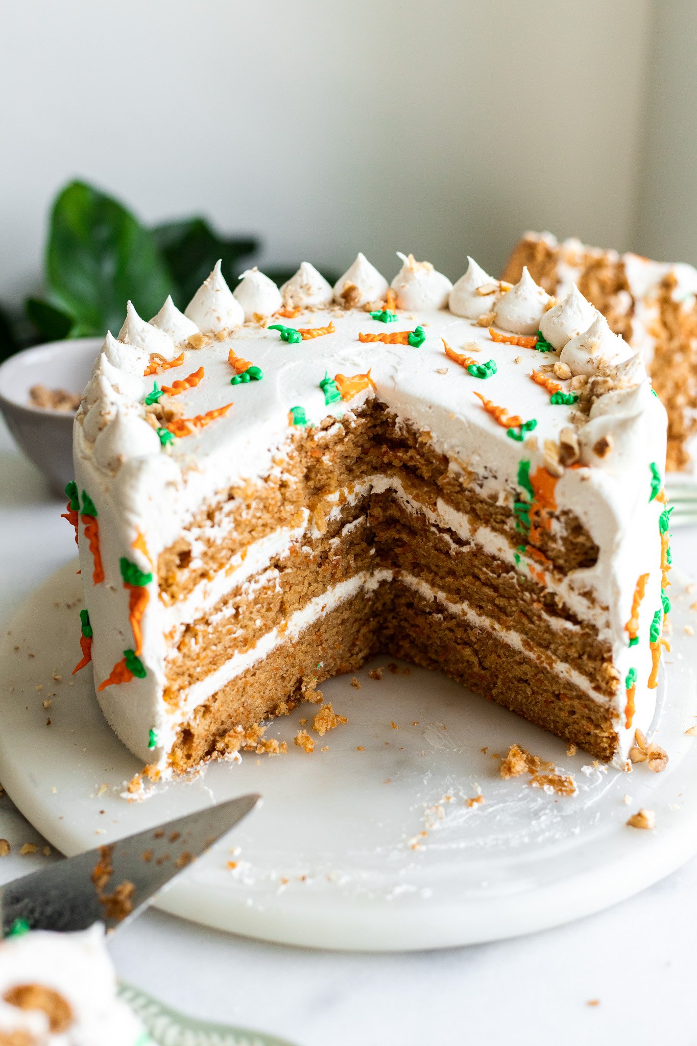 Red and Black Poker Cake (or: The Sincerest Form of Flattery) - Jennifer  Julie Cakes, image size:1365x2048