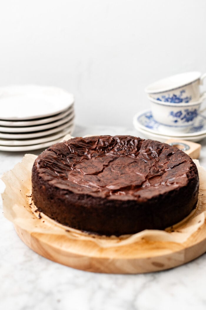 finished flourless chocolate cake