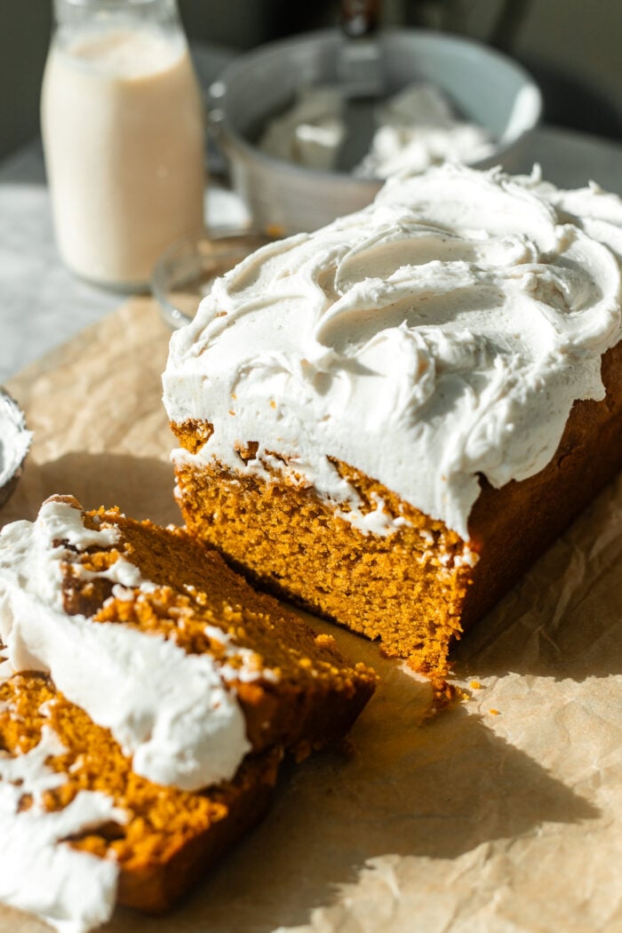 sliced vegan pumpkin bread