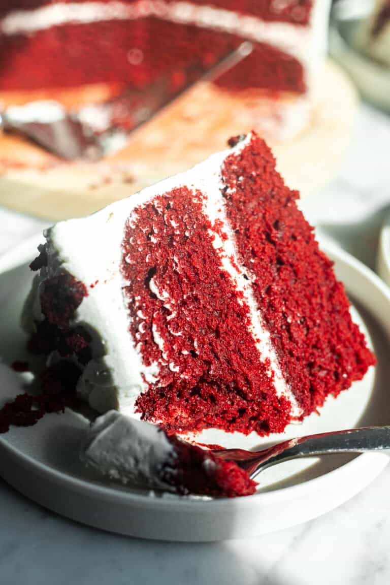 One Bowl MOIST Vegan Red Velvet Cake with Cream Cheese Frosting | The ...