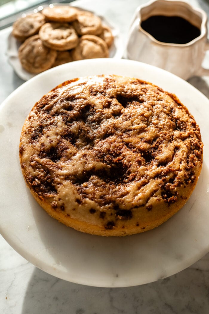 baked snickerdoodle cakes